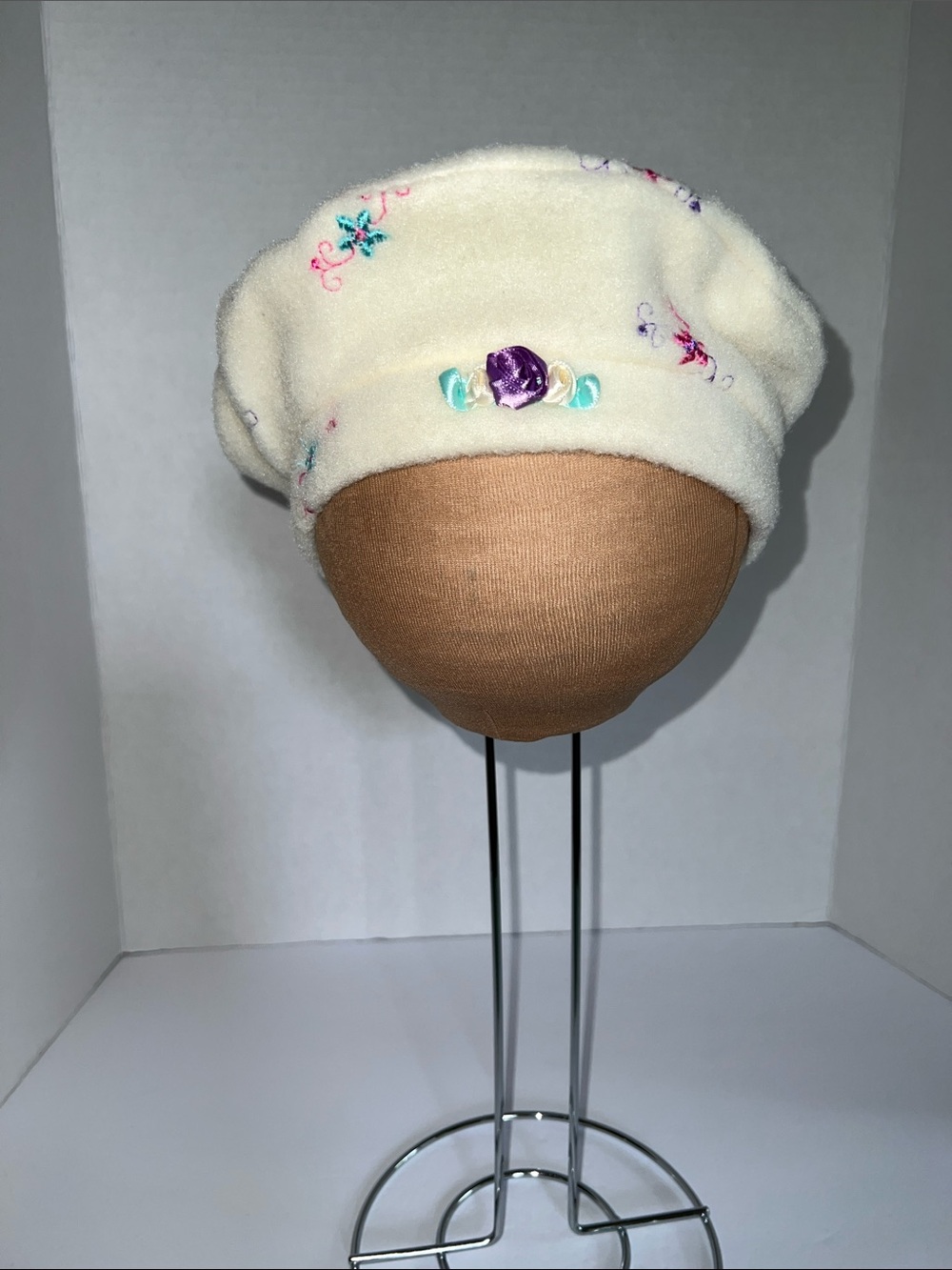Embroidered Warm & Fuzzy Cream Beret with Floral Accents